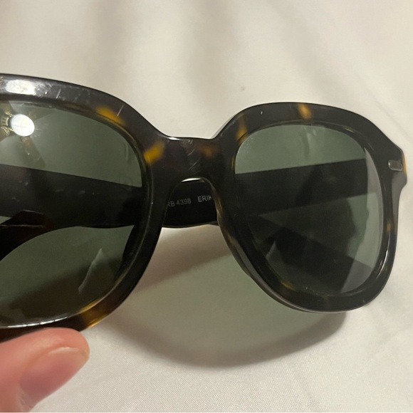 Ray-Ban Tortoise Shell Sunglasses - Picture 7 of 7